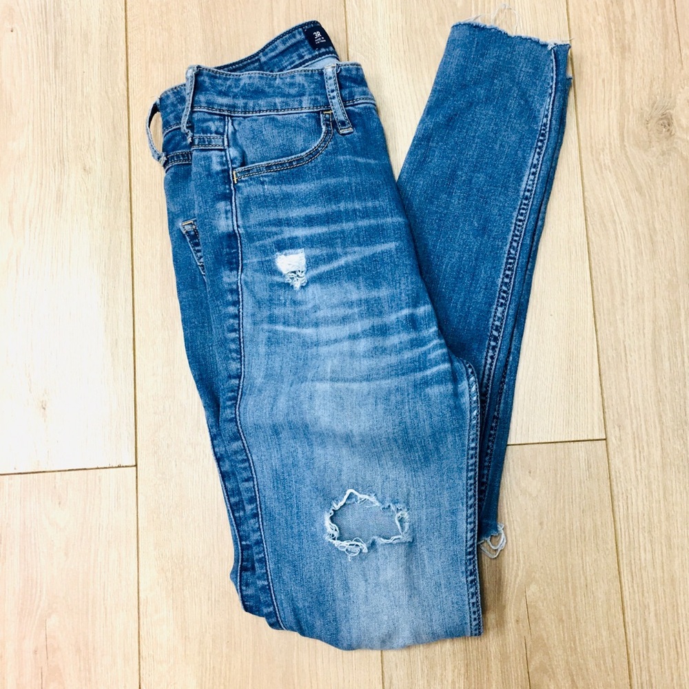 Hollister ultra high rise super skinny distressed denim jeans teen trending 3